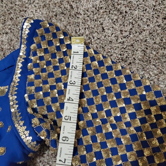 Indian outfit - Picture 13 of 16